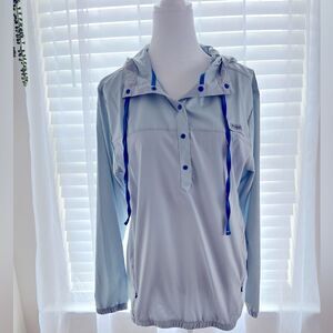 COLUMBIA Woman’s lightweight button-up windbreaker.  Brand new, never been worn